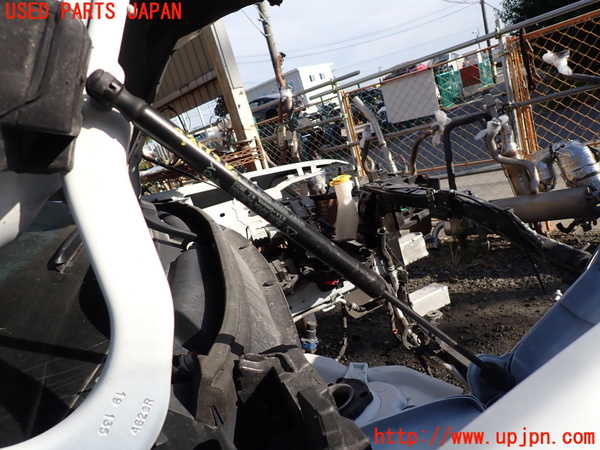 1UPJ-33731068]ジープ・チェロキー(KL20L)ボンネットダンパー 中古_m0001.jpg