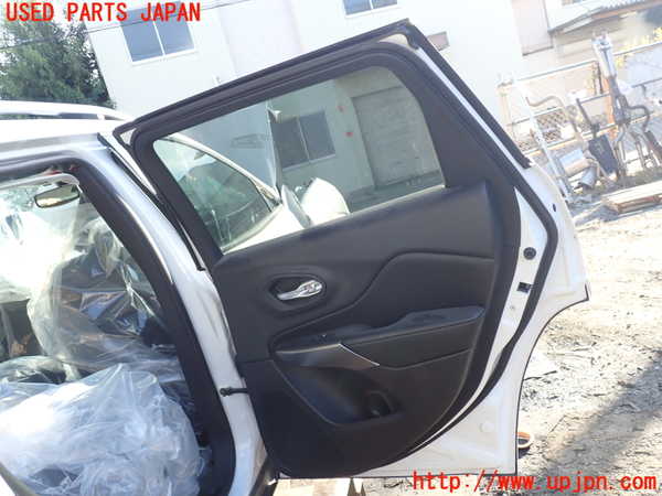 1UPJ-33731290]ジープ・チェロキー(KL20L)右後ドア M-129 中古_m0004.jpg