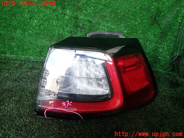 1UPJ-33731530]ジープ・チェロキー(KL20L)右テールランプ 中古_m0001.jpg