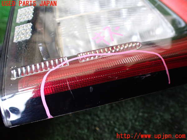 1UPJ-33731530]ジープ・チェロキー(KL20L)右テールランプ 中古_m0002.jpg