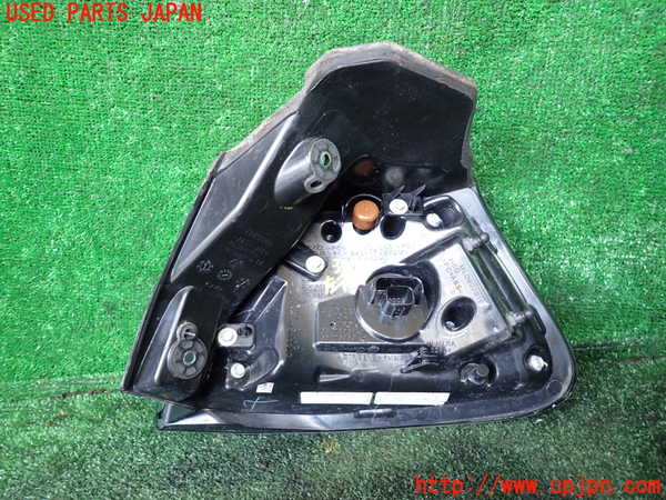 1UPJ-33731536]ジープ・チェロキー(KL20L)左テールランプ 中古_m0002.jpg
