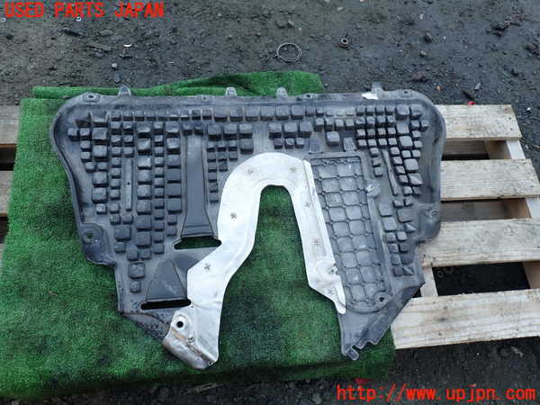 1UPJ-33732170]ジープ・チェロキー(KL20L)エンジンアンダーカバー 中古_m0002.jpg