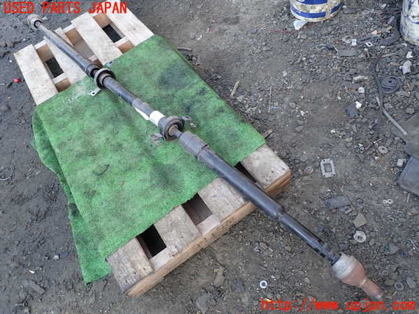1UPJ-33733410]ジープ・チェロキー(KL20L)リアプロペラシャフト 中古_m0001.jpg