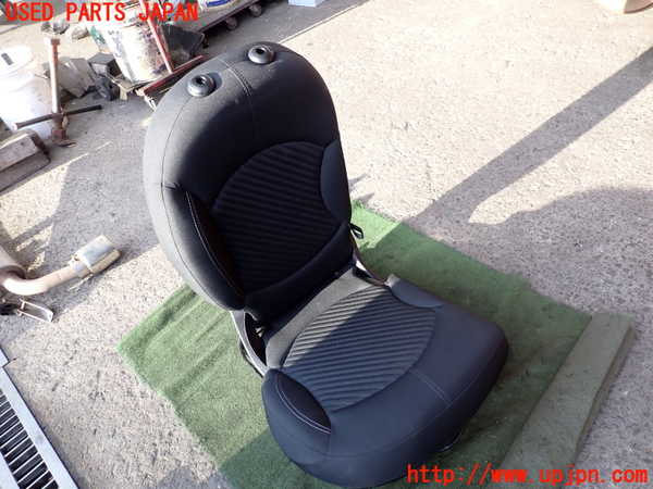 2UPJ-33757405]BMW ミニ(MINI)クーパーSD クロスオーバー(ZB20)(R60)右リアシート 中古_m0001.jpg