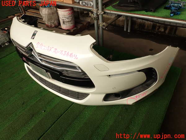2UPJ-33761010]シトロエン・DS 5(B85F02)フロントバンパー 中古_m0001.jpg