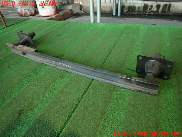 2UPJ-33761014]シトロエン・DS 5(B85F02)フロントバンパーホースメント 中古_m0001.jpg