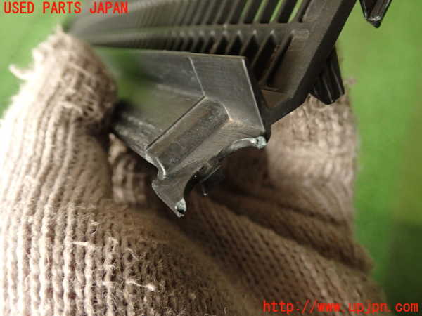 2UPJ-33761190]シトロエン・DS 5(B85F02)カウルトップ 中古_m0003.jpg