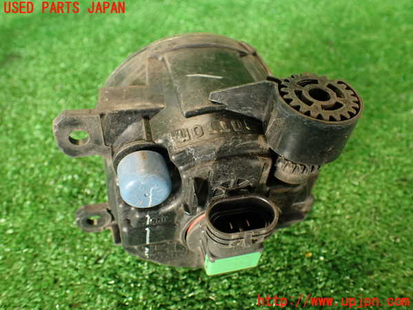 2UPJ-33761180]シトロエン・DS 5(B85F02)右フォグ 中古_m0003.jpg