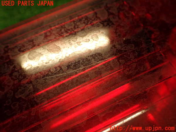 2UPJ-33761559]シトロエン・DS 5(B85F02)リアフィニッシャー 中古_m0002.jpg