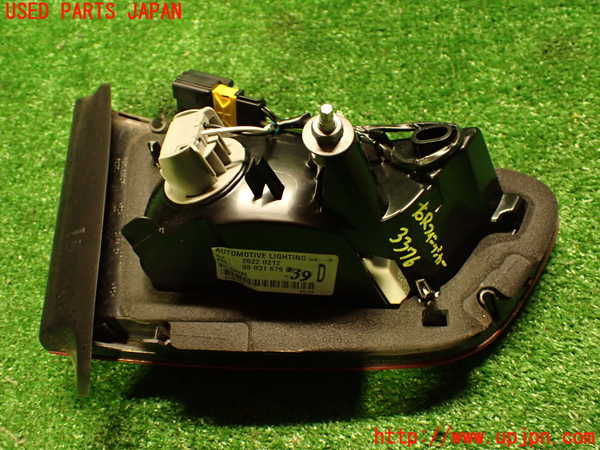 2UPJ-33761550]シトロエン・DS 5(B85F02)右リアフィニッシャー 中古_m0003.jpg