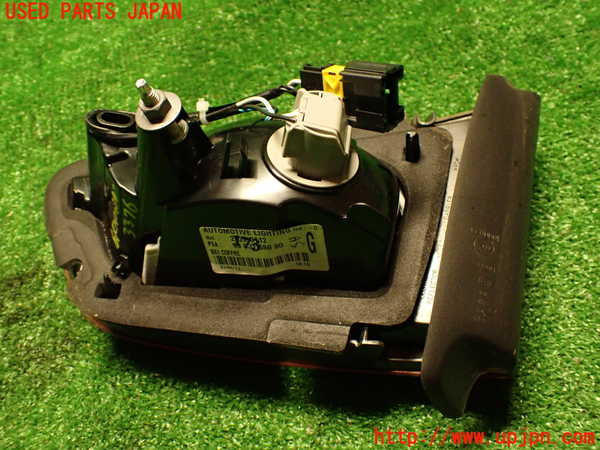 2UPJ-33761552]シトロエン・DS 5(B85F02)左リアフィニッシャー 中古_m0003.jpg