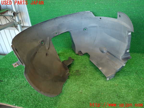 2UPJ-33761090]シトロエン・DS 5(B85F02)右前フェンダーライナー 中古_m0002.jpg