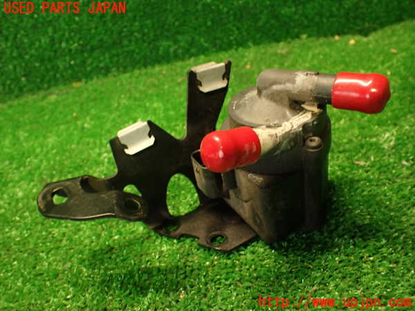 2UPJ-33762110]シトロエン・DS 5(B85F02)ウォーターポンプ 中古_m0001.jpg