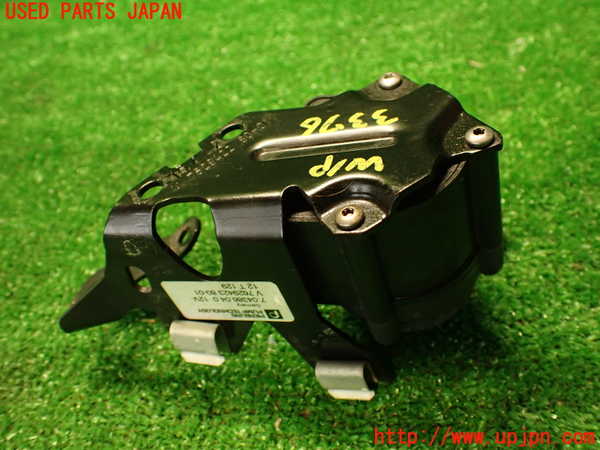 2UPJ-33762110]シトロエン・DS 5(B85F02)ウォーターポンプ 中古_m0002.jpg