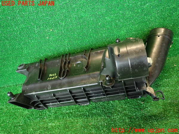 2UPJ-33762560]シトロエン・DS 5(B85F02)エアクリーナーボックス 中古_m0002.jpg