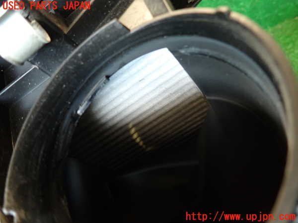 2UPJ-33762560]シトロエン・DS 5(B85F02)エアクリーナーボックス 中古_m0004.jpg