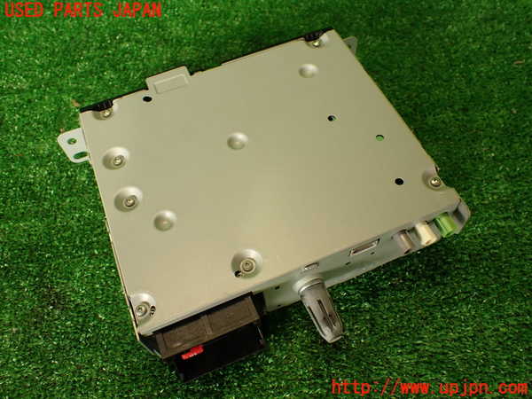 2UPJ-33766480]シトロエン・DS 5(B85F02)CDプレーヤー 中古_m0002.jpg