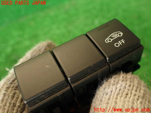 2UPJ-33766308]シトロエン・DS 5(B85F02)スイッチ3 中古_m0002.jpg