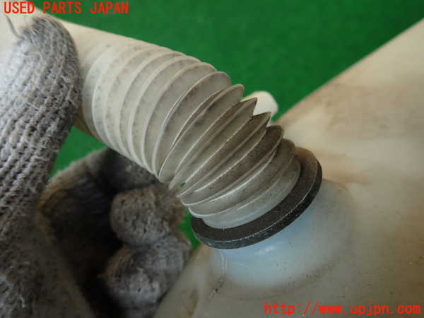 2UPJ-33766791]シトロエン・DS 5(B85F02)ウォッシャータンク1 中古_m0002.jpg