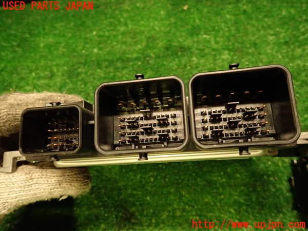 2UPJ-33766110]シトロエン・DS 5(B85F02)エンジンコンピューター 中古_m0002.jpg