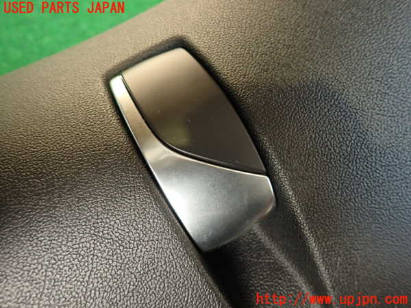 2UPJ-33767516]シトロエン・DS 5(B85F02)グローブボックス1 中古_m0003.jpg