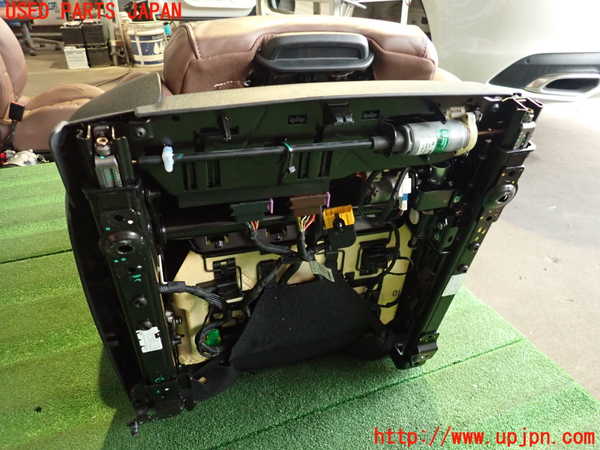 2UPJ-33767035]シトロエン・DS 5(B85F02)運転席シート 中古_m0005.jpg