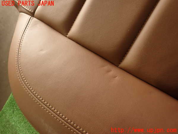 2UPJ-33767385]シトロエン・DS 5(B85F02)リアシート 中古_m0002.jpg