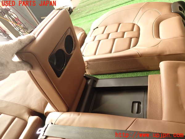 2UPJ-33767385]シトロエン・DS 5(B85F02)リアシート 中古_m0004.jpg