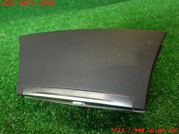 2UPJ-33767821]シトロエン・DS 5(B85F02)灰皿1 中古_m0001.jpg