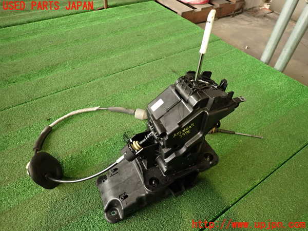 2UPJ-33767555]シトロエン・DS 5(B85F02)ATシフトレバー 中古_m0001.jpg