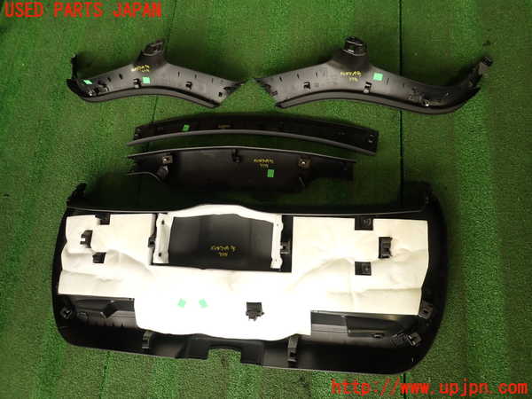 2UPJ-33761578]シトロエン・DS 5(B85F02)バックドア内張り 中古_m0005.jpg