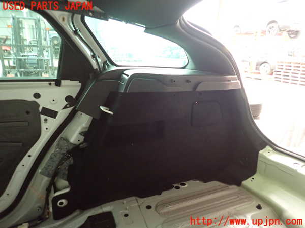 2UPJ-33767675]シトロエン・DS 5(B85F02)右リアピラートリム 中古_m0001.jpg