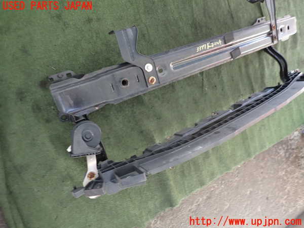 2UPJ-33771014]シトロエン・DS 3(A5C5F04)フロントバンパーホースメント 中古_m0003.jpg