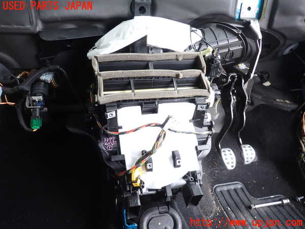 2UPJ-33776081]シトロエン・DS 3(A5C5F04)エバポレーター1 中古_m0001.jpg