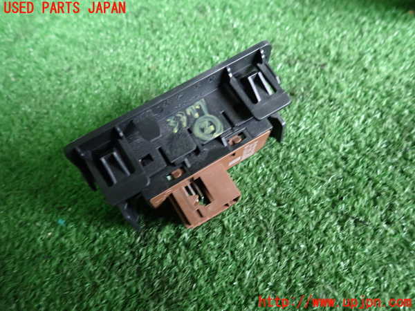 2UPJ-33776307]シトロエン・DS 3(A5C5F04)スイッチ2 (ESP OFF) 中古_m0002.jpg