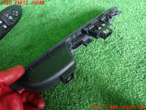 2UPJ-33776245]シトロエン・DS 3(A5C5F04)左前パワーウィンドウスイッチ 中古_m0003.jpg