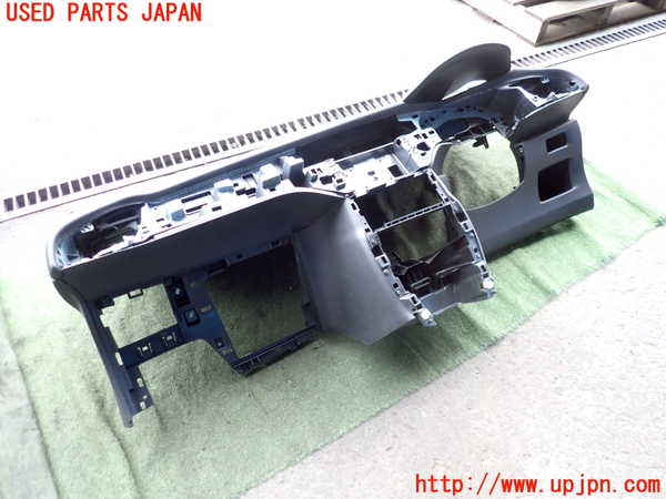 2UPJ-33777505]シトロエン・DS 3(A5C5F04)ダッシュボード 中古_m0002.jpg