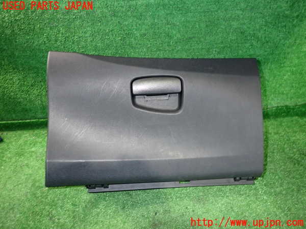 2UPJ-33777516]シトロエン・DS 3(A5C5F04)グローブボックス1 中古_m0001.jpg