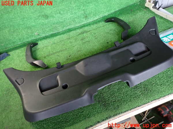 2UPJ-33771578]シトロエン・DS 3(A5C5F04)バックドア内張り 中古_m0001.jpg