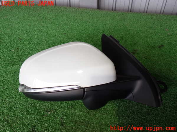 2UPJ-33781210]ボルボ・V60(FB4164T)右ドアミラー 中古_m0001.jpg