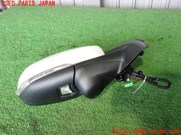 2UPJ-33781210]ボルボ・V60(FB4164T)右ドアミラー 中古_m0002.jpg