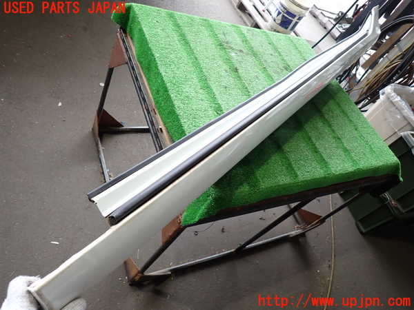 2UPJ-33781392]ボルボ・V60(FB4164T)左サイドステップ 中古_m0003.jpg