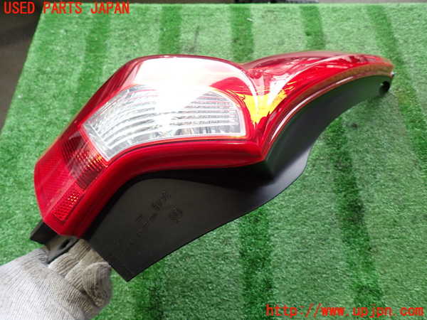 2UPJ-33781536]ボルボ・V60(FB4164T)左テールランプ 中古_m0002.jpg