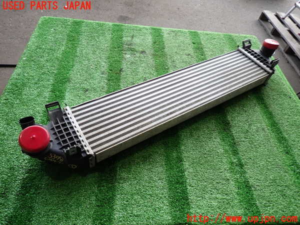 2UPJ-33782451]ボルボ・V60(FB4164T)インタークーラー1 中古_m0001.jpg