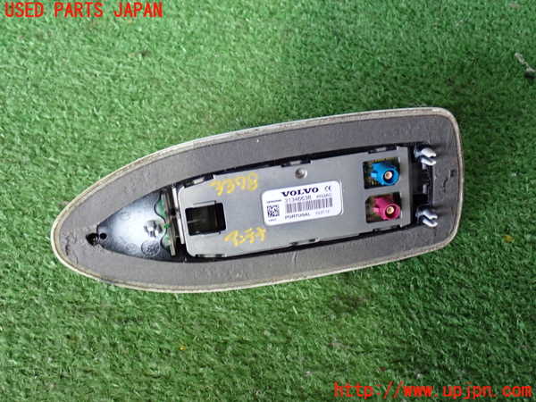 2UPJ-33786550]ボルボ・V60(FB4164T)アンテナ 中古_m0003.jpg