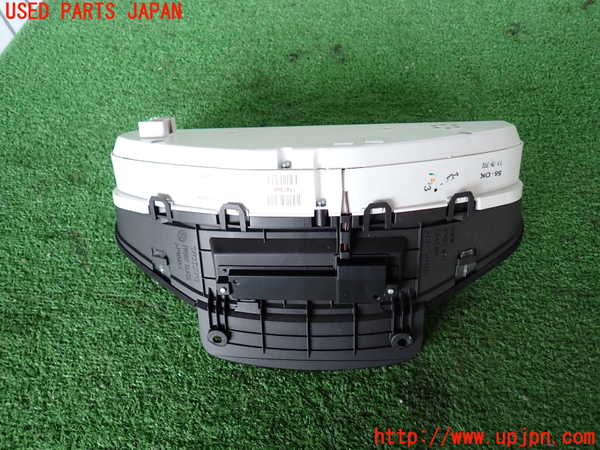 2UPJ-33786170]ボルボ・V60(FB4164T)スピードメーター 中古_m0002.jpg