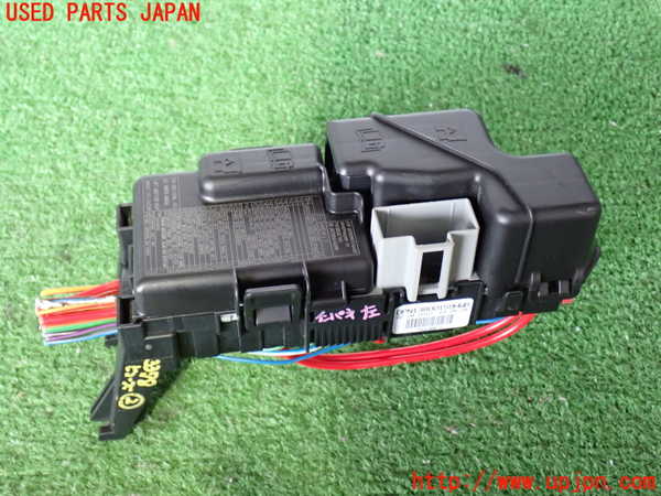 2UPJ-33786742]ボルボ・V60(FB4164T)ヒューズボックス2 中古_m0001.jpg