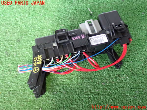 2UPJ-33786742]ボルボ・V60(FB4164T)ヒューズボックス2 中古_m0003.jpg