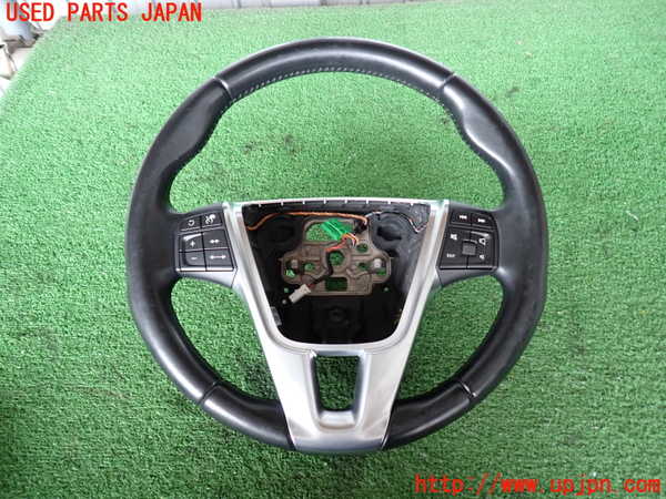 2UPJ-33787855]ボルボ・V60(FB4164T)ステアリングホイール 中古_m0001.jpg