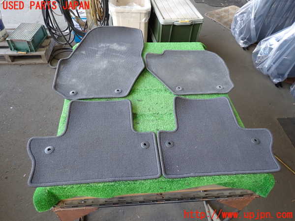 2UPJ-33787800]ボルボ・V60(FB4164T)フロアマット 中古_m0001.jpg